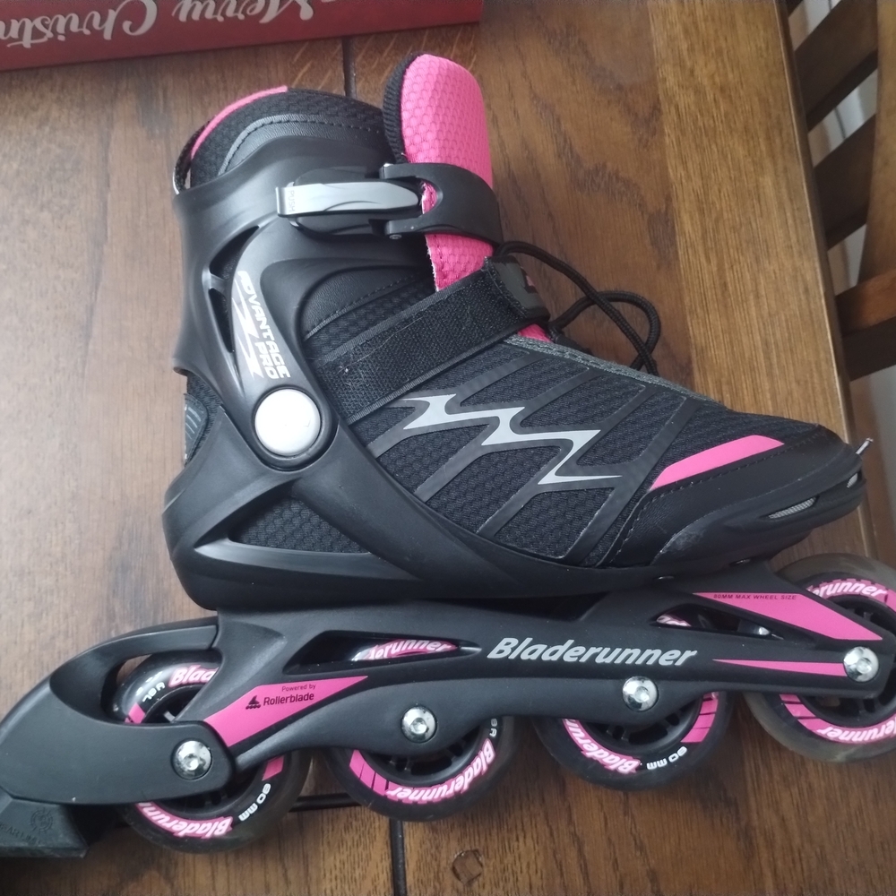 Women's Black & Pink Adjustable Inline Skate
